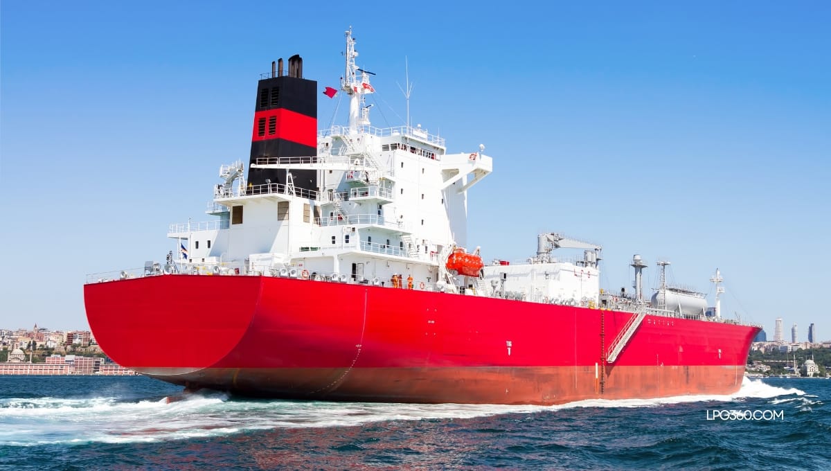 LPG Tanker Grounds Off Pattaya Coast: Panic Ensues But No Leak Reported